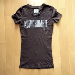 【ABERCROMBIE AND FITCH】TシャツXS