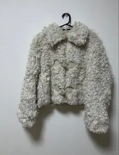 クリーム色 ボアジャケット ショート丈　ZARA