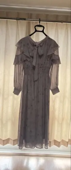 ノエラ　ワンピース 花柄　前後着