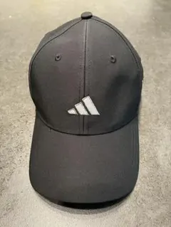adidas GOLF 黒キャップ　アディダス　ギャップ　帽子