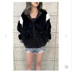 セシルマクビー　ラインフェイクファーブルゾン ブラック✖️ホワイト　Lサイズ