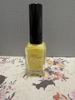 【マニキュア】M petit Japan ジェルインポリッシュ Yellowのサムネイル