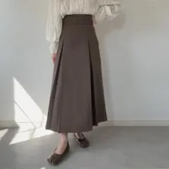 LAUIR ハイウエストボックスプリーツスカート Lサイズ ブラウンのサムネイル