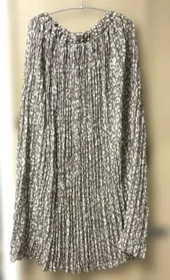 ヒョウ柄プリーツスカート