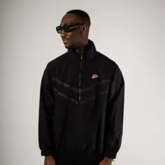 Nike筆記体ロゴアノラックナイロンジャケットパーカ(ブラック)サイズL