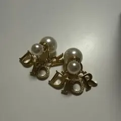 Dior ゴールド　パールピアス