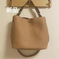 【新品】本革　スタッズ付きトートバッグバッグ&ポーチ　フォリフォリのサムネイル