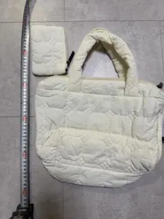 アイボリー キルティング トートバッグ ポーチ付き