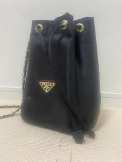 PRADA ノベルティ　ブラック ナイロン 巾着バッグ
