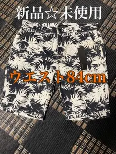 【新品】roshell ボタニカル柄 ショートパンツ XLのサムネイル