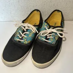 TITICACA レディース スニーカー 花柄 ブラックのサムネイル