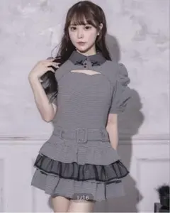 pium ケーブルカットバルーンミニワンピース チャコール - メルカリ