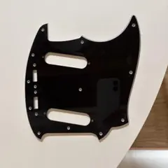 ムスタング　タイプ　ピックガード　ハムバッカー　黒のサムネイル