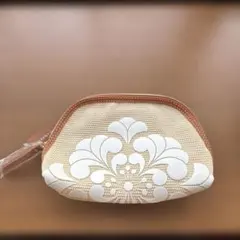 【新品】エスティローダー 花柄刺繍 ベージュ ポーチのサムネイル