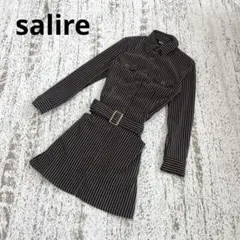 サリア 長袖 シャツワンピース 膝丈 黒 ストライプ ベルト付 日本製 襟付き