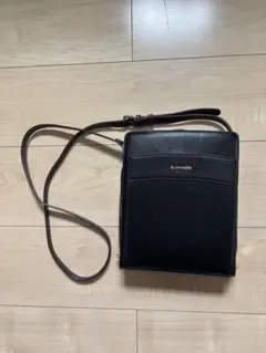 & chouette スクエアショルダーバッグ　ブラックのサムネイル