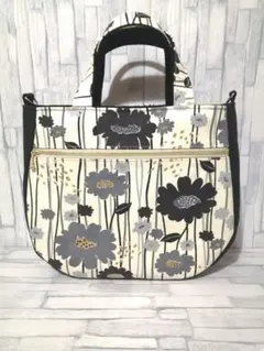 【両面外ポケット付ラウンドバッグ】ハンドメイド