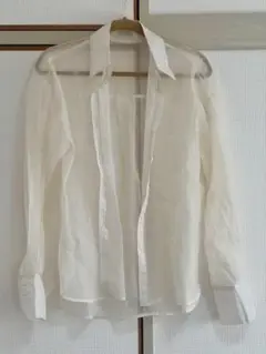 シアーアイボリーシャツ