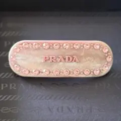 ウォニョンちゃん使用 PRADA ヘアピン ストーン付き ピンク - メルカリ