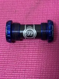 ☆ CHRIS KING threadfit 24 ボトムブラケット ☆のサムネイル