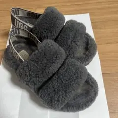 UGG厚底サンダル24オー フラッフィータ