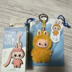 POP MART PIN FOR LOVE イニシャル ラブブ Y