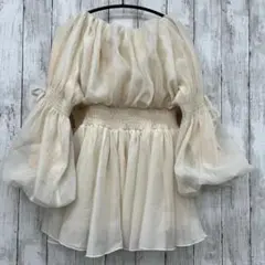 【 JUNOAH 】オフショルシアーボリュームブラウス アイボリー XLサイズ