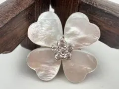 美品✨ VENDOME BOUTIQUE ヴァンドーム ブローチ フラワー 桜 - メルカリ