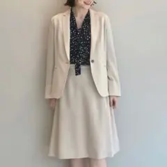 美品INDIVI インディヴィ　トリアセテートテーラードジャケットスカートセット
