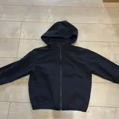 ユニクロ　ポケッタブルパーカー　ブラック 　120