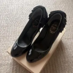美品 ♥ STRAWBERRY-FIELDS バックリボン ハイヒール パンプス