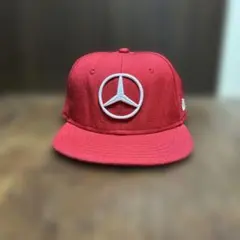 キッズ　メルセデス・ベンツ 　ニューエラ赤 キャップ 9FIFTY YOUTHのサムネイル