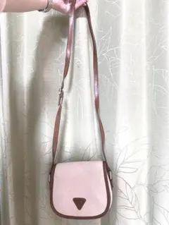 GUESS ショルダーバッグ ホワイト/ブラウン