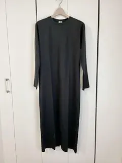 H beauty&yuouthブラック マキシ丈ワンピース 長袖