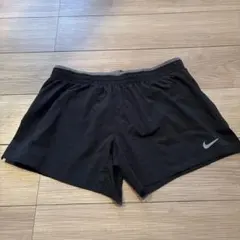 NIKE 短パン