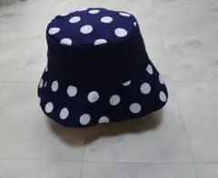 ハンドメイド　バケットハット　濃紺✕白水玉　おまけつき