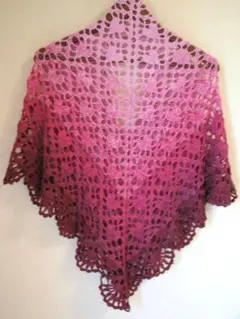 手編み　三角ショール　ピンク　Lサイズ