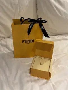 FENDI オーロック ネックレス ゴールド