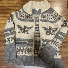 ベージュ ニット