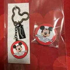 ディズニー100 ミッキーマウスクラブ　キーチェーンと缶バッジ ディズニー
