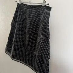 コムサ　イズム　フレアスカート 黒と白のドット柄