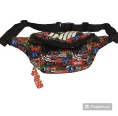 iKON　ボディバッグ　バムバッグ　キーホルダー付き