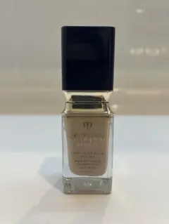 クレ・ド・ポー ボーテ タンフリュイドエクラ ナチュレル