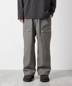 ATTACHMENT 強撚ナイロンツイル ユーティリティートラウザーズ