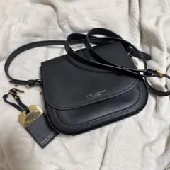 MARC JACOBS ブラックショルダーバッグ
