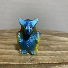 ソフビ　パチ　ミニゴモラのサムネイル