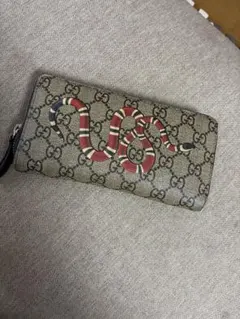 GUCCI GGスプリーム スネーク 長財布のサムネイル