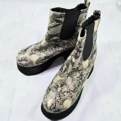 Item thumbnail for item 8883b05c-b986-4c78-8691-d18e7f40ca12