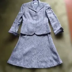 Aylesbury グレー スカートセットアップ