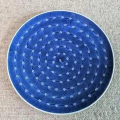 源右衛門　染付梅地紋 皿（24cm）大皿　新品未使用　有田焼のサムネイル